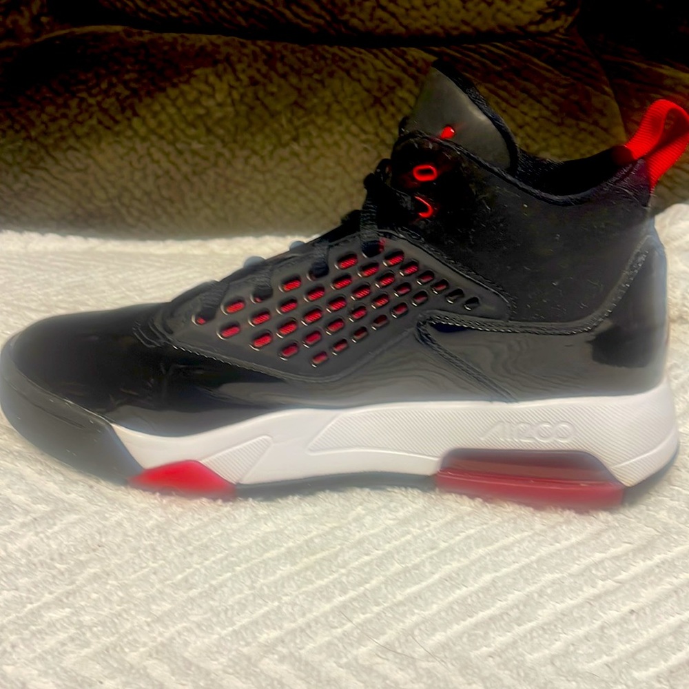 Jordan Maxin 200 - Picture 4 of 8